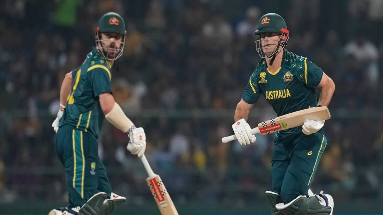 ऑस्ट्रेलियाचा ओपनर फलंदाज ट्रेव्हिस हेडने 29 चेंडूत 56 धावांची खेळी केली. त्याने 3 षटकार आणि 7 चौकार मारले. तर कर्णधार मिचेल मार्शने 27 चेंडूत 54 धावा केल्या. (फोटो- पीटीआय)