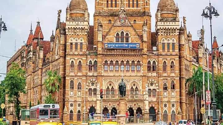 BMC | मुंबई महानगरपालिकेच्या 18 प्रभाग समितीपैकी 8 प्रभाग समिती ठाकरेंकडे? BMC | मुंबई महानगरपालिकेच्या 18 प्रभाग समितीपैकी 8 प्रभाग समिती ठाकरेंकडे?
