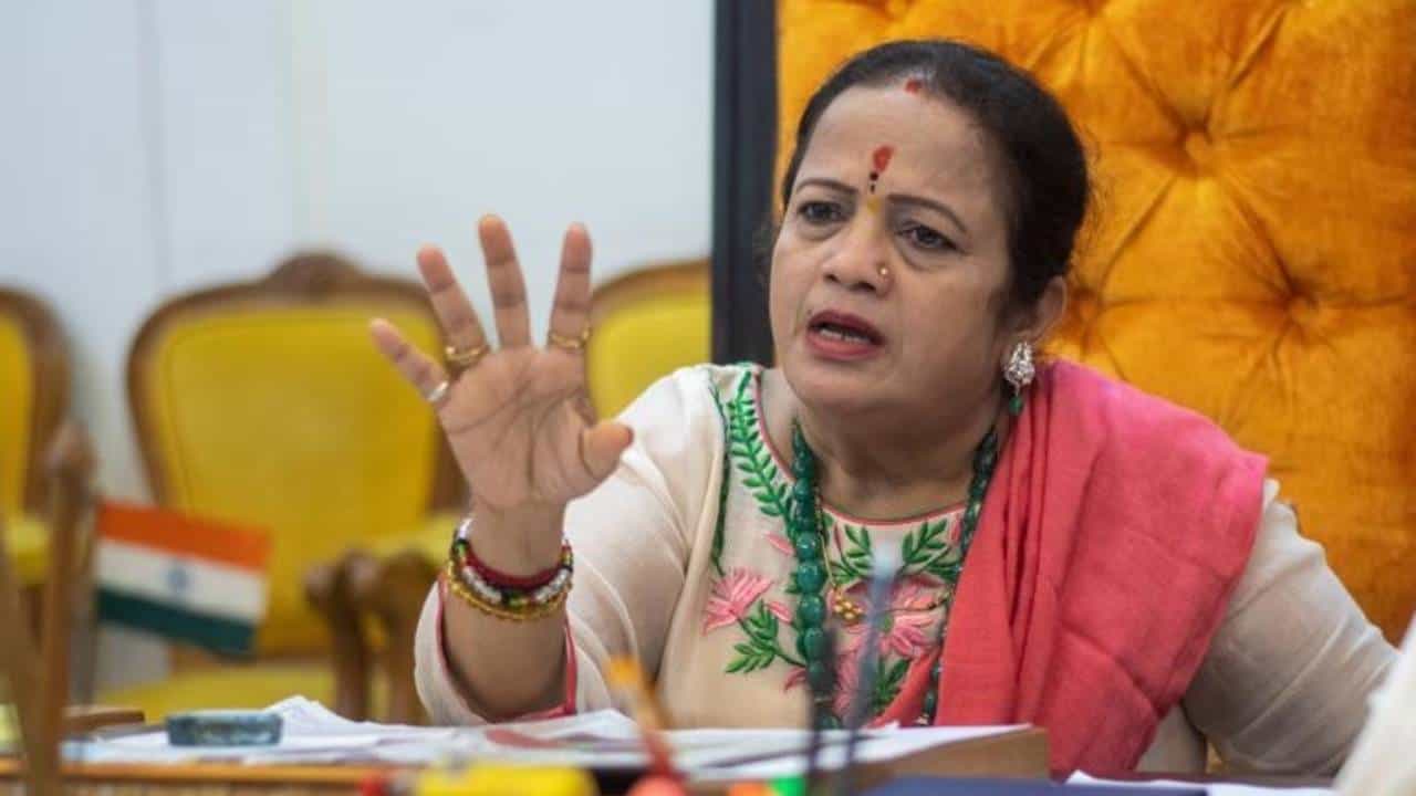 Mumbai Mayor | मुंबई बाहेर जाऊ नका... महापौरपदाच्या निवडणुकीत गडबड होऊ नये म्हणून ठाकरेंचे नगरसेवकांना व्हीप