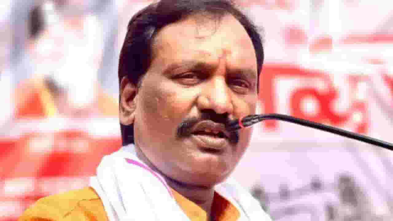 Ambadas Danve | वाहतूक कोंडीला नेहरूच जबाबदार म्हणू नका; अंबादास दानवेंचा खोचक टोला