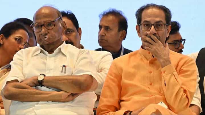 Mahayuti | मुंबई महापालिकेच्या राजकारणात अनपेक्षित उलथापालथ ; शरद पवार गटाचा एकमेव आवाज आता सत्ताधाऱ्यांमध्ये Mahayuti | मुंबई महापालिकेच्या राजकारणात अनपेक्षित उलथापालथ ; शरद पवार गटाचा एकमेव आवाज आता सत्ताधाऱ्यांमध्ये