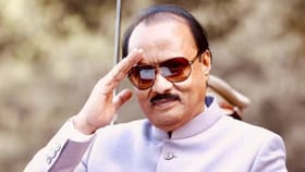 अजित पवार यांच्या विमानात बॉम्ब होता का?.