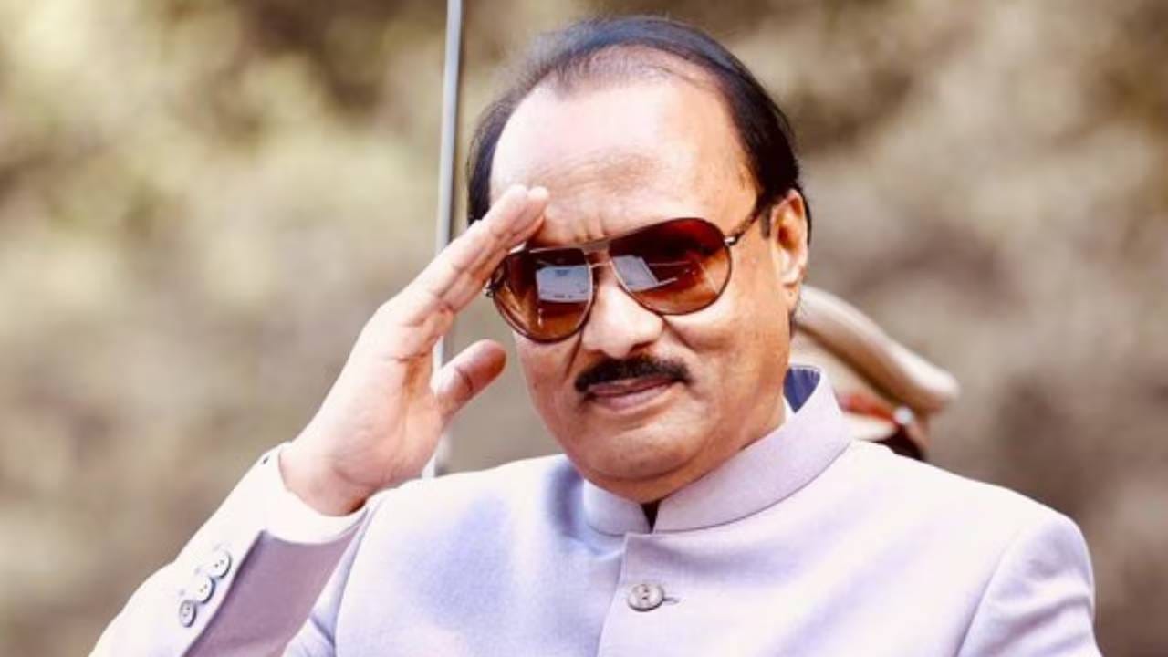 Bajrang Sonawane | अजित पवार यांच्या विमानात बॉम्ब होता का? बजरंग सोनवणे यांनी व्यक्त केली शंका Bajrang Sonawane | अजित पवार यांच्या विमानात बॉम्ब होता का? बजरंग सोनवणे यांनी व्यक्त केली शंका