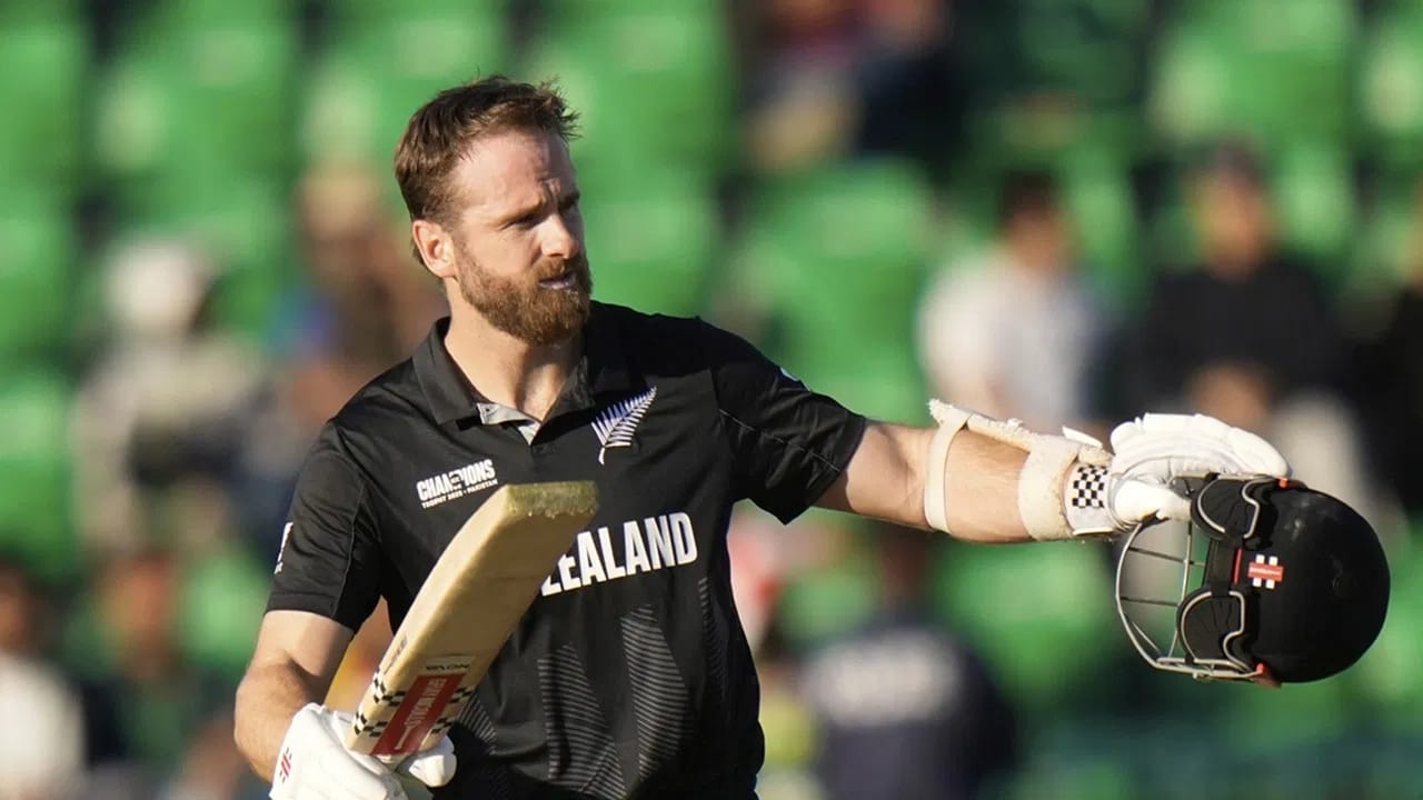 न्यूझीलंडचा अनुभवी फलंदाज केन विलियमसन या यादीत चौथ्या स्थानी आहे. केनने 112.53 च्या स्ट्राईक रेटने धावा केल्या आहेत. (Photo Credit : PTI)