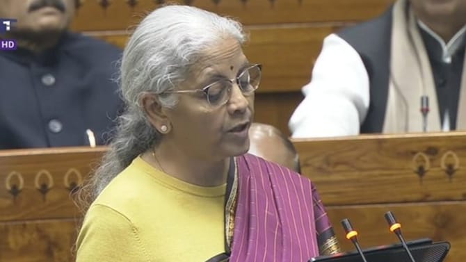 Budget 2026 : आता शाळेतच मिळणार रिल्स बनवण्याचे धडे, नवी योजना काय?