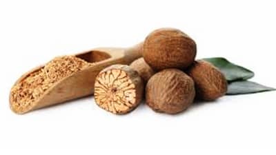 सर्दी खोकला व चेहऱ्यावरील निस्तेजपणा ही दूर, वापरून पाहा जायफळ