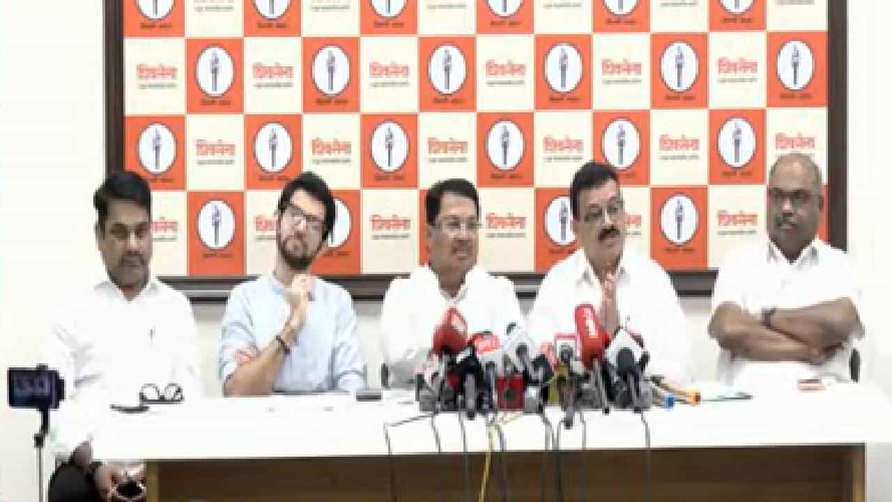 विरोधकांचा चहापानावर बहिष्कार, सरकारवर अनेक गंभीर आरोप, अजित पवार यांच्या विमान अपघाताबाबतही...