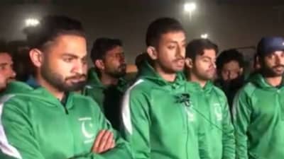 पाकिस्तानची सगळी इज्जत गेली, खेळाडूंवर चक्क भांडी धुण्याची वेळ; कॅप्टननेच समोर येत...