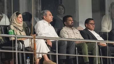 IND vs PAK : हा अपमान  PCB अध्यक्ष  मोहसीन नक्वीना सहनच झाला नाही, त्यांनी थेट...स्टेडियममध्ये काय घडलं?