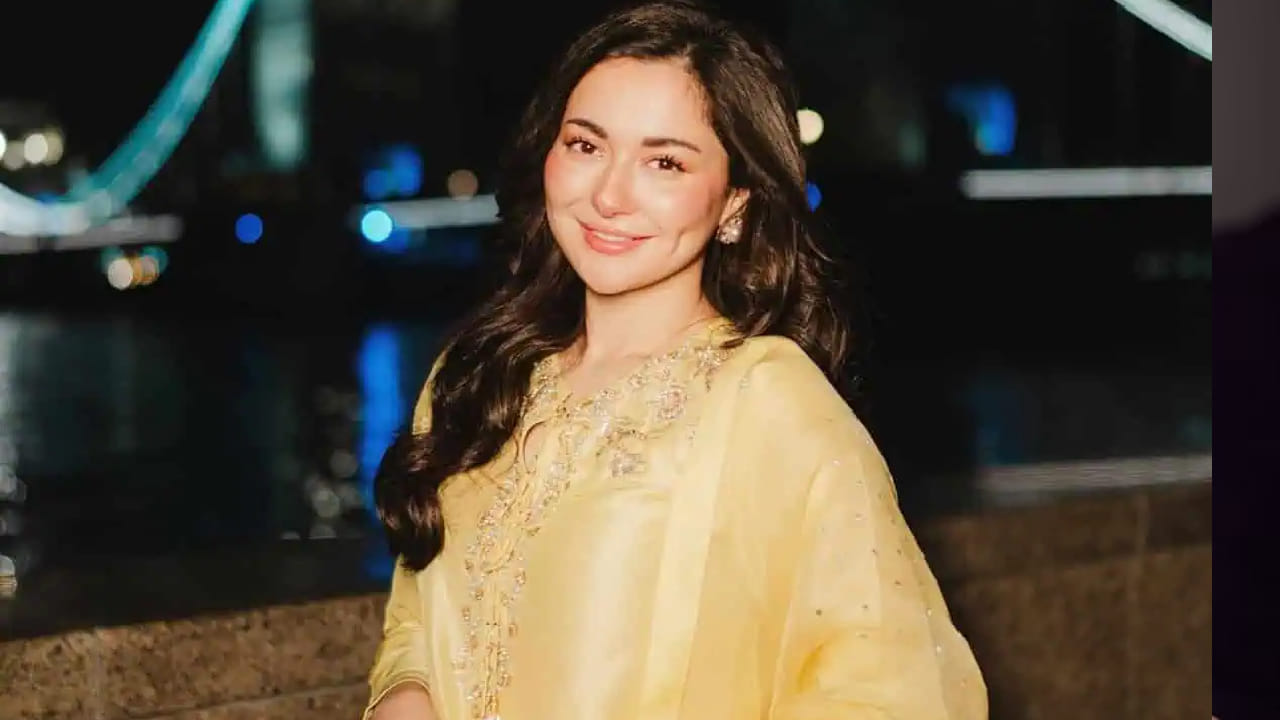 चित्रपटांसोबतच हानियाने पाकिस्तानी टीव्ही ड्रामा इंडस्ट्रीमध्येही आपली वेगळी ओळख निर्माण केली आहे. Titli, Ishqiya, Mere Humsafar, Dil Ruba आणि Mujhe Pyaar Hua Tha यांसारख्या गाजलेल्या मालिकांमधील तिच्या भूमिकांना प्रेक्षकांनी भरभरून दाद दिली आहे.