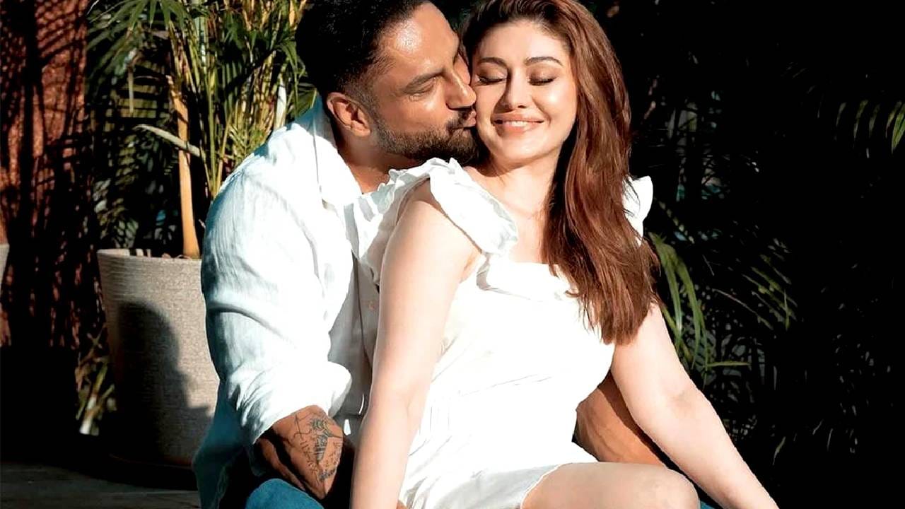 पारसचा प्रश्न ऐकून पराग म्हणाला, त्याआधीच मी निघून जाईन.. ते ऐकून पारस म्हणाला, अरे असं बोलू नये.. मात्र परागने त्याला स्पष्टच बोलला, मला ती वेळंच यायला नको आहे. मी व्हीलचेअरवर असेन आणि स्वत:चा तोलंही सांभाळू शकत नसेन.. असं आयुष्य नकोच..