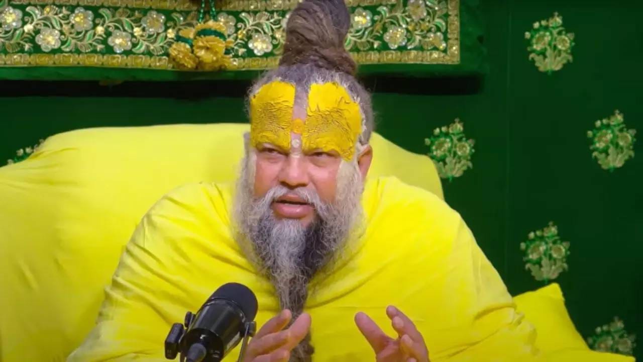 असेच अपयश येत असेल तर त्या व्यक्तींनी देवाचं नामस्मरण वाढवावं, देवाची करुणा भाकावी. देवावर विश्वास ठेवावा आणि विश्वासाने देवाचे अधिक नामस्मरण करावे. तर त्याचे कष्ट कमी होतील. त्याचे अपयशाचे ढग नाहीसे होतील असा विश्वास प्रेमानंद महाराजांनी व्यक्त केला. 