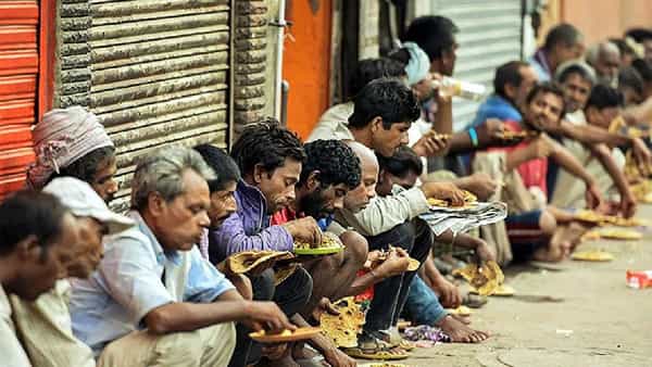 गरीब राज्य : दरडोई उत्पन्न, बहुआयामी दारिद्र्य (MPI), शिक्षण-आरोग्य निर्देशांक इत्यादींच्या आधारे पाहिल्यास बिहार हे राज्य सर्वसाधारणपणे सर्वात गरीब मानले जाते.