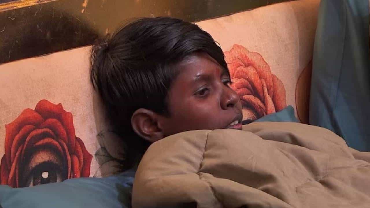 छोट्या पडद्यावरील अतिशय लोकप्रिय पण तितकाच वादग्रस्त शो म्हणून बिग बॉस पाहिला जातो. सध्या बिग बॉस मराठीचे सहावे पर्व प्रेक्षकांच्या भेटीा आले आहे. यंदाच्या सिझनमधील घरातील सर्वात लहान वयाचा स्पर्धक प्रभू शेळके (जो 'छोटा डॉन' म्हणून ओळखला जातो) सतत चर्चेत आहे. त्याच्या तीक्ष्ण निरीक्षणशक्तीने पुन्हा एकदा सर्वांचे लक्ष वेधले आहे. घरातील सगळ्यात छोटा सदस्य असला तरी त्याची नजर मात्र घरातील प्रत्येक कोपऱ्यात पोहोचते.