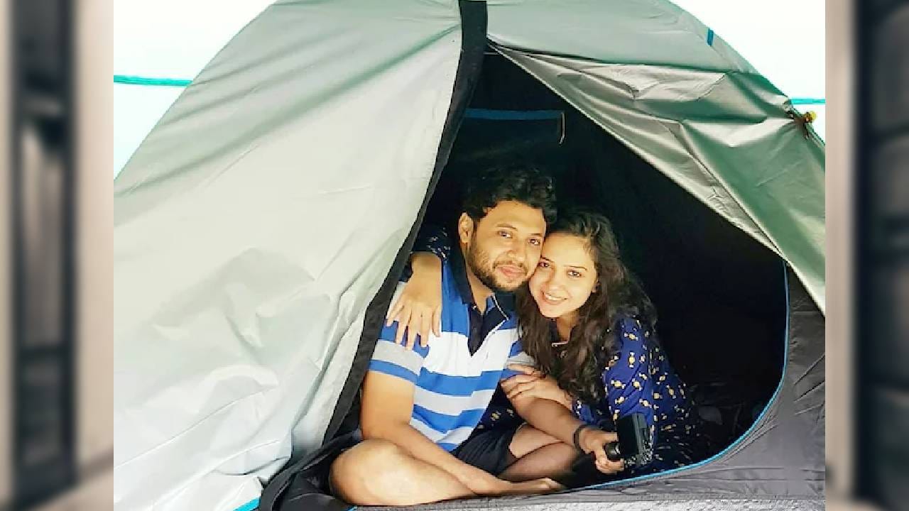 एकदा दीपिकाने खिडकीत बसून जेवताना तिच्या ताटातली हिरवी पोळी पाहून लोक अवाक झाले. नंतर बीटची लाल पोळी, इतर रंगीबेरंगी पोळ्या... आणि बघता बघता ही जोडी "रंगीबेरंगी पोळ्या बनवणारे कपल" म्हणून ओळखली जाऊ लागली.