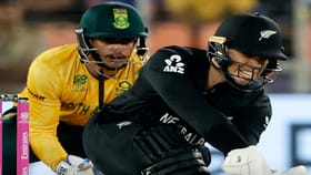 न्यूझीलंडकडून 176 धावांचं आव्हान, दक्षिण आफ्रिकेचं जिंकणं अवघड.