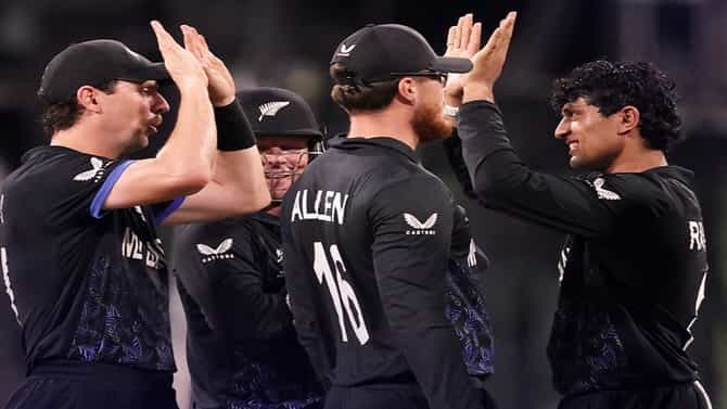 NZ vs SL : रचीन रवींद्रच्या फिरकीची कमाल, न्यूझीलंडचा 61 धावांनी विजय, श्रीलंकेचं पराभवासह पॅकअप