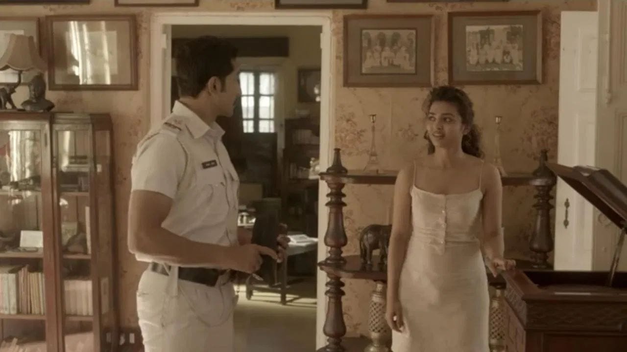 हा लघुपट तुम्हाला एका वेगळ्या जगात घेऊन जाईल, जिथे तुम्हाला हॉरर किंवा भूताचा सामना न होताही तुम्हाला सनसनाटी शेवट पाहायला मिळेल. या चित्रपटाचा खरा नायक तर त्याची रहस्यमयी कथा आहे, जी तुम्हाला शेवटपर्यंत खिळवुन  ठेवेल. तुम्ही "अहल्या" हा चित्रपट अमेझॉन प्राईम किंवा यूट्यूबवर मोफत पाहू शकता.