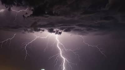 राज्यावर मोठं संकट! तब्बल 7 जिल्ह्यांना इशारा, मोठी खळबळ, अवकाळी पावसासोबतच...