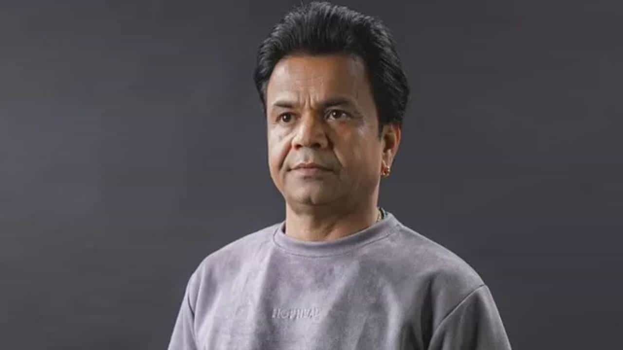 पैसे नाहीत, एकटा पडलोय.. तुरुंगात भावूक झालेल्या राजपालच्या मदतीला धावला सोनू सूद