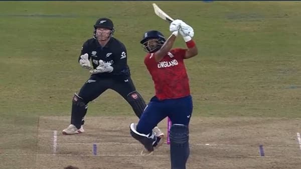 ENG vs NZ : इंग्लंडचा विजय, न्यूझीलंडला टेन्शन, पाकिस्तानला दिलासा, सेमी फायनलची चुरस कायम?
