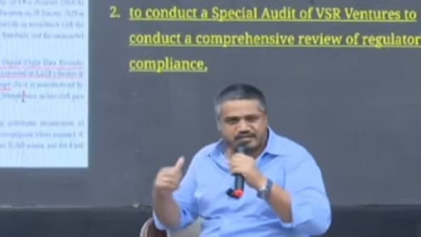 Rohit Pawar PC : दादांचा अपघात, VSR चं विमान, तो प्रसिद्ध क्रिकेटर, रोहित पवार यांचा खळबळजनक दावा