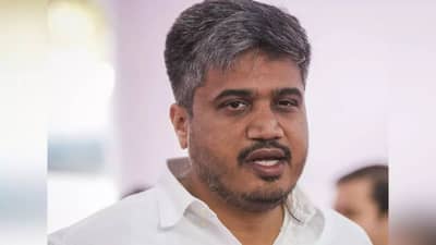 राष्ट्रवादी काँग्रेस पक्षाच्या राष्ट्रीय अध्यक्षाबाबत रोहित पवार यांचे मोठे विधान, म्हणाले, मनातून...