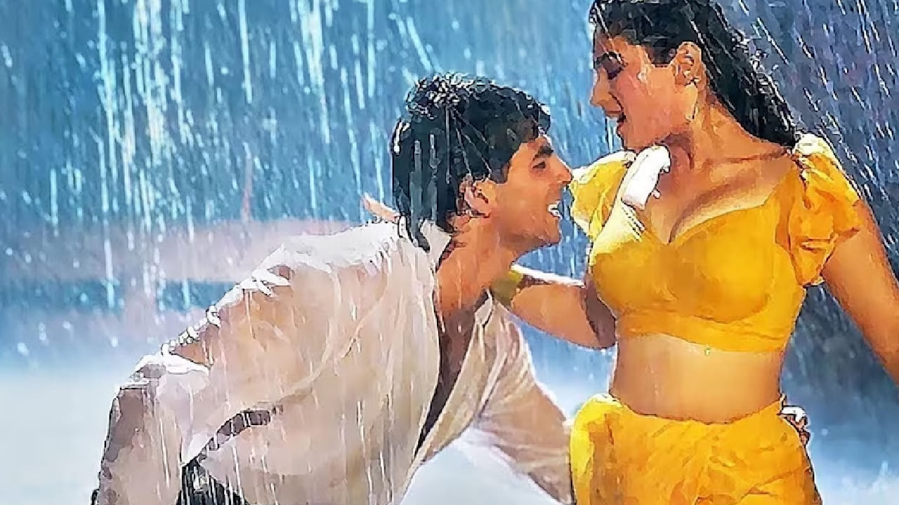 इतकंच नाही तर हे गाणं पाहताना अनेक घरांमध्ये लहान मुलांसमोर टीव्ही बंद केला जायचा तर कपल्स एकमेकांकडे रोमँटिक नजरेने पाहायचे. आम्ही ज्या गाण्याबद्दल बोलत आहोत, त्याचं नाव आहे ‘टिप टिप बरसा पानी’. हे गाणं केवळ त्या काळातच नाही तर आजही बॉलिवूडच्या सर्वात आयकॉनिक आणि रोमँटिक गाण्यांपैकी एक मानलं जातं.
