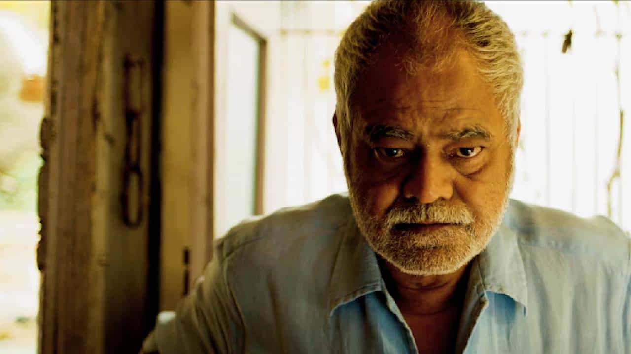 Vadh Review: हतबल आईवडिलांकडून कर्ज देणाऱ्याची हत्या, गिरणीत दळतात हाडं; श्वास रोखून धरणारा 1 तास 50 मिनिटांचा सिनेमा