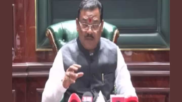 संघाच्या कार्यक्रमाला सलमान खान आला म्हणून काय बिघडलं? संजय शिरसाट यांचा प्रश्न संघाच्या कार्यक्रमाला सलमान खान आला म्हणून काय बिघडलं? संजय शिरसाट यांचा प्रश्न