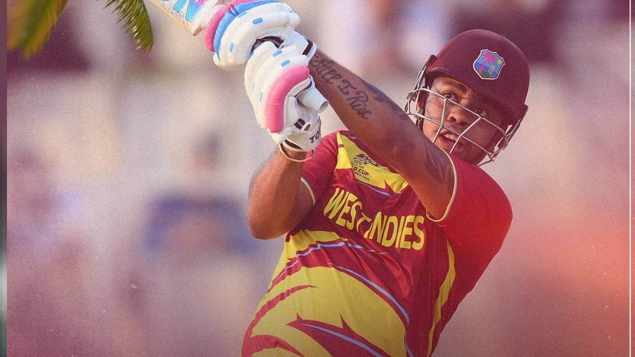 शिमरोन हेटमायरने 19 चेंडूत 4 चौकार आणि 5 षटकाराच्या मदतीने 52 धावांची खेळी केली. यावेळी त्याचा स्ट्राईक रेट हा 265 चा होता. त्यानंतरही शिमरोन हेटमायरने वादळी खेळी कायम ठेवली. त्याने 34 चेंडूत 7 चौकार आणि 7 षटकार मारत 85 धावांची खेळी करून बाद झाला. (Photo- Windies Cricket Twitter)