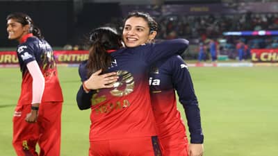 WPL 2026 Final : कॅप्टन स्मृतीची ऐतिहासिक कामगिरी, मोठा रेकॉर्ड ब्रेक, हरमनप्रीत कौरला दुहेरी झटका