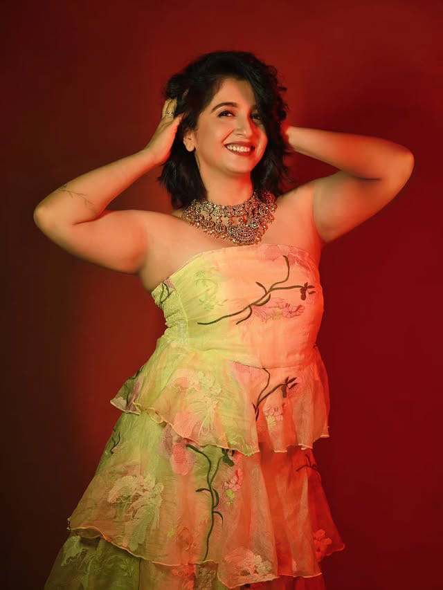 वय झालं पण सुंदरता पीछा सोडत नाही, फोटोमधील ही अभिनेत्री कोण?