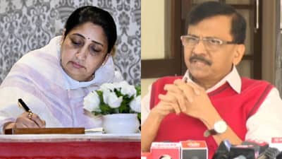 सुनेत्रा पवारांकडे उपमुख्यमंत्रीपद, पण रिमोट कंट्रोल कोणाच्या हातात?, सामनाचा मोठा दावा काय?