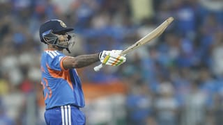 IND vs USA : कॅप्टन सूर्या एकटाच भिडला, घरच्या मैदानात विक्रमी खेळी, यूएसएसमोर 162 धावांचं आव्हान, जिंकणार?