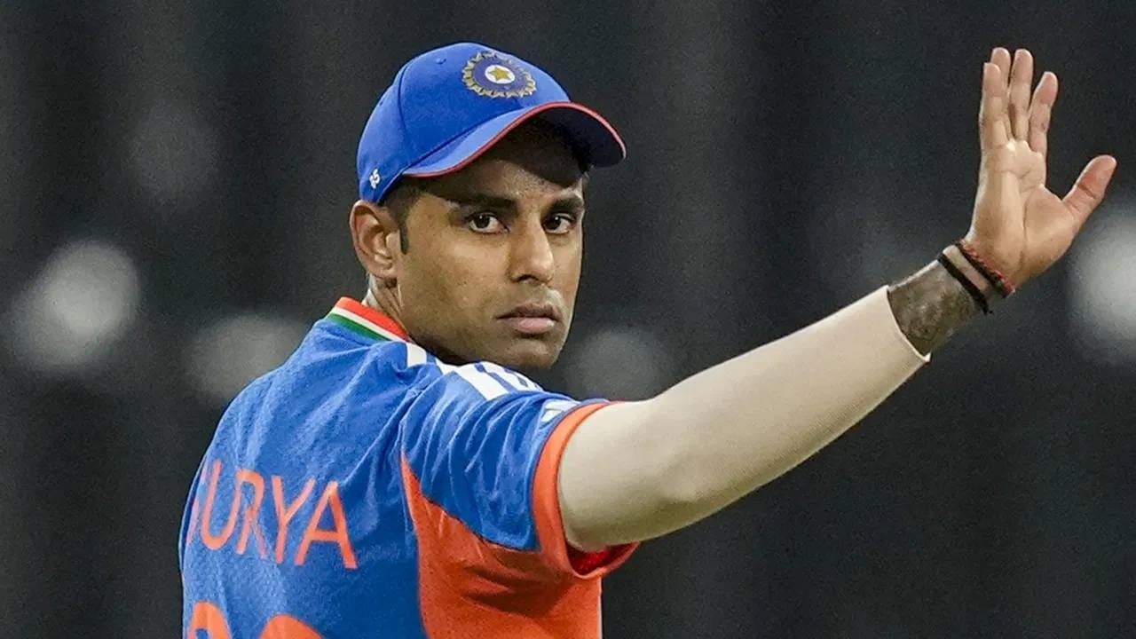 सूर्यकुमार यादवच्या नेतृत्वात भारताने पहिल्या 46 समन्यात 37 सामने जिंकले आहेत. तर सात सामन्यात पराभवाचं तोंड पाहावं लागलं आहे. तर दोन सामन्यांचा निकाल लागला नाही. रोहित शर्माने पहिल्या 46 सामन्यापैकी 36 सामने जिंकले आणि 10 सामने गमावले आहेत.  (Photo- PTI)