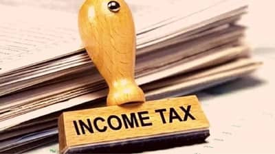 12 लाखांपेक्षा थोड्या जास्त उत्पन्नावर कर भरावा लागणार नाही? सत्य जाणून घ्या