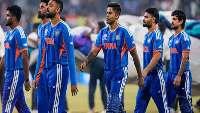 T20 World Cup 2026 : अक्षर पटेलला प्लेइंग 11 बाहेर राहण्यास कोणी भाग पाडलं? लज्जास्पद पराभवानंतर बॅटिंग कोचचा शॉकिंग खुलासा