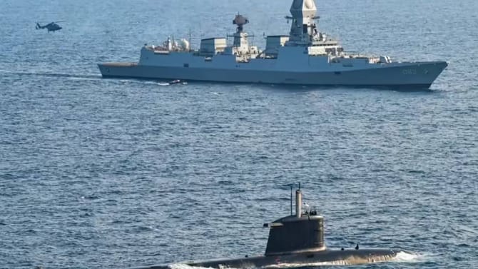 जग हादरलं! हिंद महासागरात मोठी खळबळ, अमेरिकेची थेट कारवाई, सैन्याने...