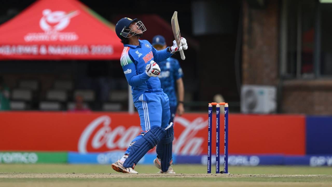 आयपीएलमध्ये वैभव सूर्यवंशीकडून चांगल्या कामगिरीची अपेक्षा आहे. अंडर 19 वर्ल्ड कपच्या अंतिम सामन्यात 175, सेमीफायनलमध्ये 68 धावा केल्या हो्त्या. वैभव सूर्यवंशीने गेल्या आयपीएल हंगामात सात सामने खेळले होते. यात 36 च्या सरासरीने 252 धावा केल्या होत्या. (Photo- BCCI Twitter)