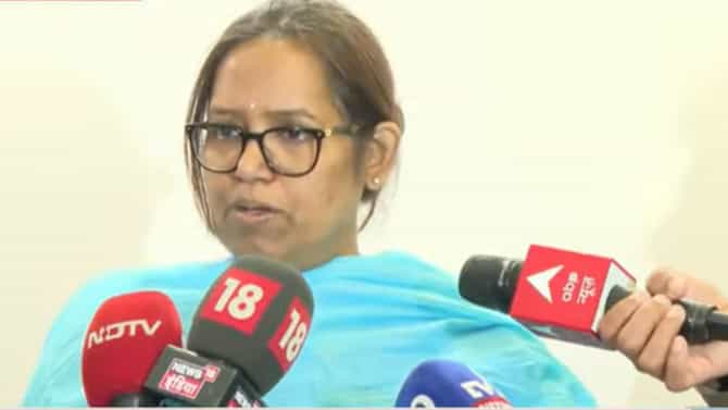 संसदेमध्ये खरच मोदींवर काँग्रेसकडून हल्ला केला जाणार होता? तिथे नेमकं काय घडलं? वर्षा गायकवाड यांनी सगळं सांगितलं