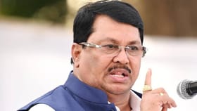 दोन पक्ष एकत्र येऊ नये म्हणून कट शिजला?- विजय वडेट्टीवार.