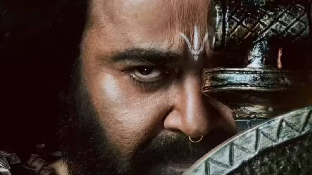 2025 या वर्षांत अनेक हिट बॉलिवूड आणि दाक्षिणात्य चित्रपट प्रेक्षकांच्या भेटीला आले. काहींनी तर बॉक्स ऑफिसवर घसघशीत कमाई केली आणि नवे विक्रम रचले. तर काहींच्या नशिबी मात्र निराशाच आली. मोठ्या पडद्यावर येताच त्यांना मोठं नुकसान झेलावं लागलं. 
