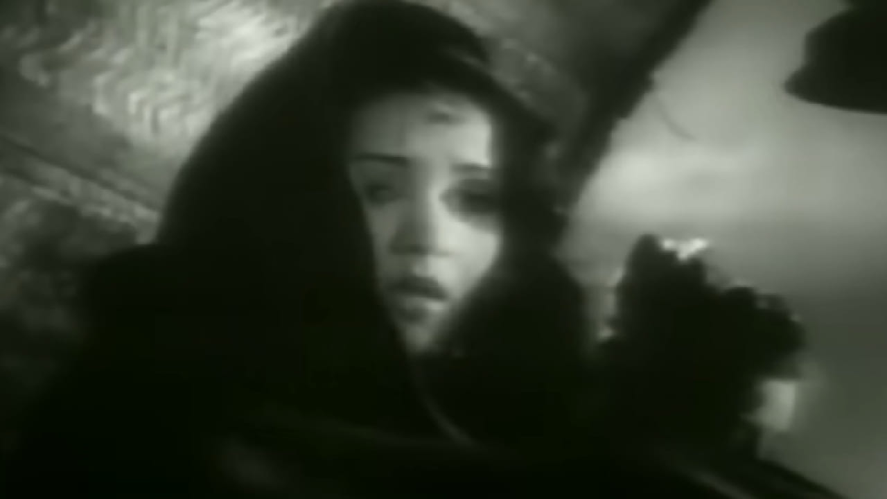 उलट ती अधिक खोलवर रुजलेली होती असे म्हटले तर वावगे ठरणार नाही. आजही त्या काळातील गाणी सोशल मीडियावर व्हायरल होतात. नव्या पिढीच्या ओठांवर रुळतात आणि रेडिओ, प्लेलिस्ट, रील्समधून पुन्हा-पुन्हा ऐकली जातात. याच अमर गाण्यांपैकी एक म्हणजे ‘मेरा दिल ये पुकारे आजा’.