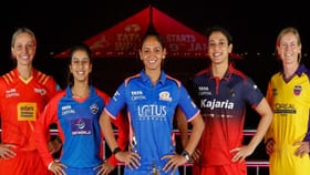 दिल्लीचा फिल्डिंगचा निर्णय, युपीची कामगिरी मुंबईसाठी निर्णायक.