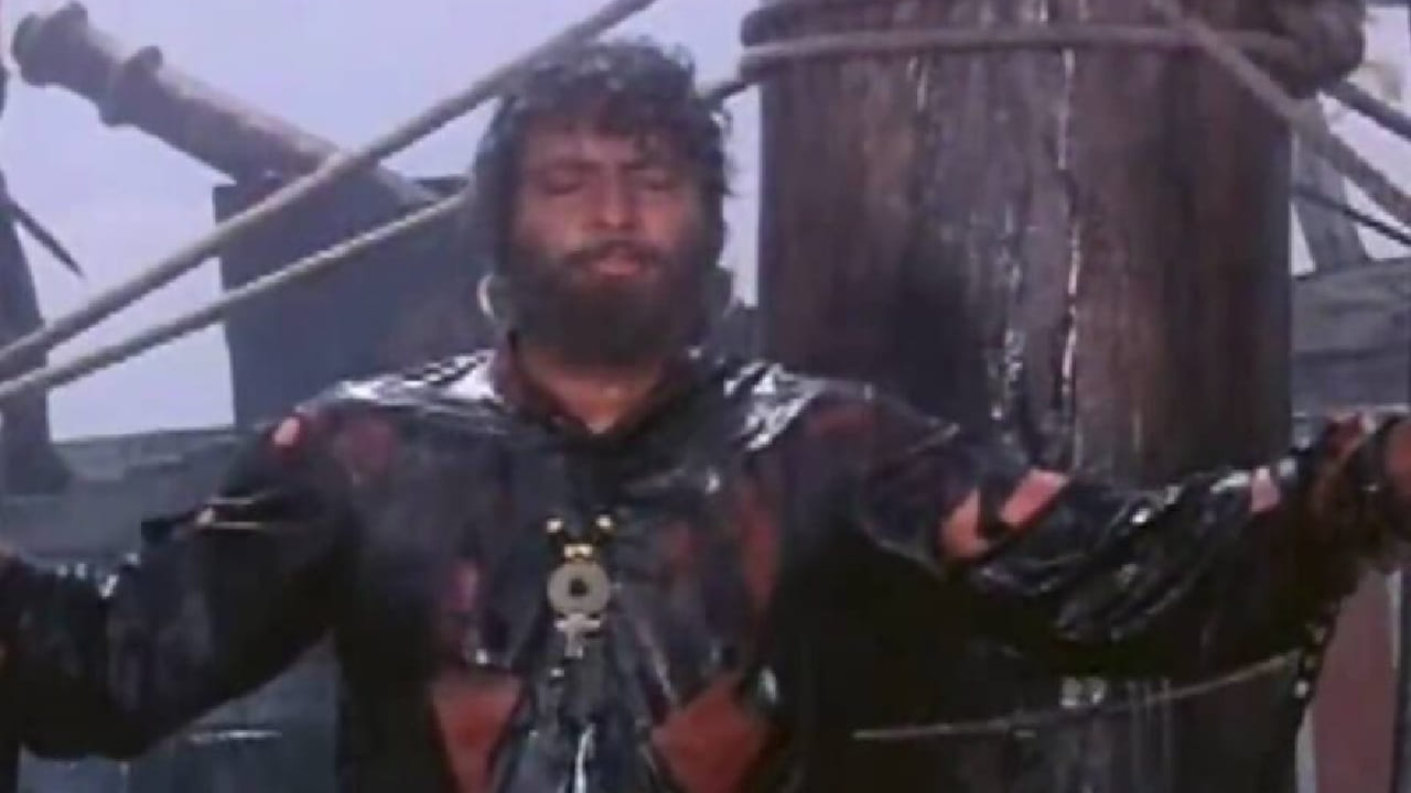 हाऊसफुल शो, प्रचंड प्रतिसाद आणि गोल्डन जुबलीचा मान मिळवत ‘क्रांति’ने बॉक्स ऑफिसवर विक्रम प्रस्थापित केले.