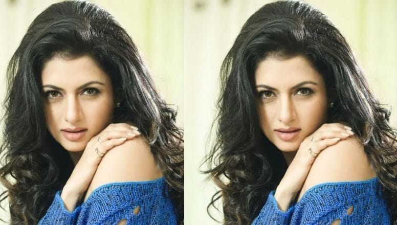 सध्या भाग्यश्री पूर्णपणे लाईमलाईटपासून दूर आहे. आपल्या कुटुंबासोबत ती वेळ घालवते. मी माझ्या कुंटबाला वेळ देते याचा मला अभिमान आहे, असेही भाग्यश्रीने सांगितलेले आहे. आता भाग्यश्री लाईमलाईटपासून खूप दूर आहे. तरीदेखील ती नेहमीच चर्चेत असते.