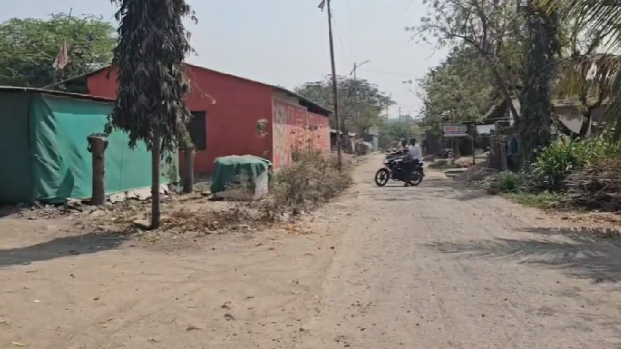 गावातील सर्व नागरिक समान असून, ‘माझी जात – मानव’ ही भावना स्वीकारण्यात आली आहे. विशेष म्हणजे, आंतरजातीय विवाहांना पूर्णपणे मान्यता देण्यात आली असून अशा विवाहांना प्रोत्साहन देण्याचा निर्णयही ग्रामसभेत घेण्यात आला आहे.