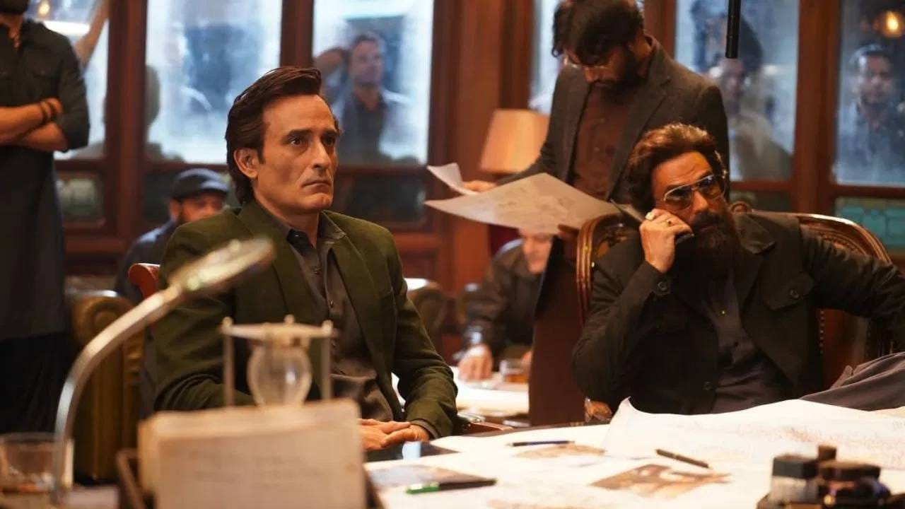 आदित्य धरच्या धुरंधरमध्ये मुंबईवर झालेल्या दहशतवादी हल्ल्याचा 26/11 च्या रात्रीचा एक सीन होता. त्याची ओरिजिनल ऑडियो फाइल चित्रपटात दाखवण्यात आलीय. तो सीन पाहताना लोकांच्या भावना खूप तीव्र झाल्या होत्या. 