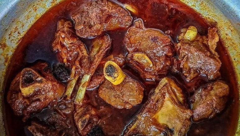 हाँगकाँग, व्हिएतनाम, मलेशिया, इंडोनेशिया, इजिप्त, इराक, सौदी अरेबिया, फिलिपाईन्स आदी देशांत भारतातील बिफची निर्यात केली जाते. पीआयबीच्या रिपोर्टनुसार आंतरराष्ट्रीय मानकांनुसार भारतीय बिफ सर्वाधिक चांगले आहे. 